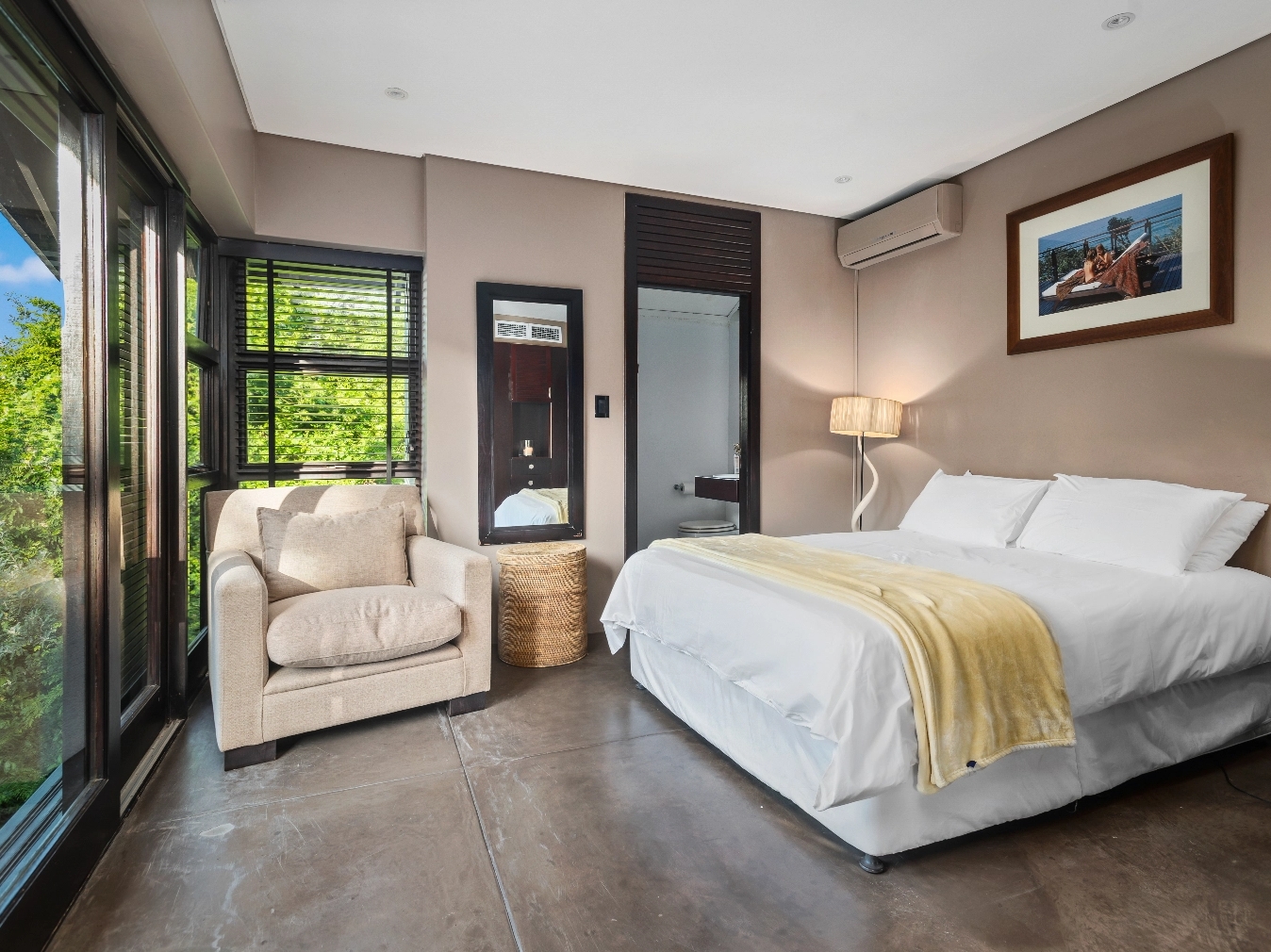 Uthula Haus Schlafzimmer 1