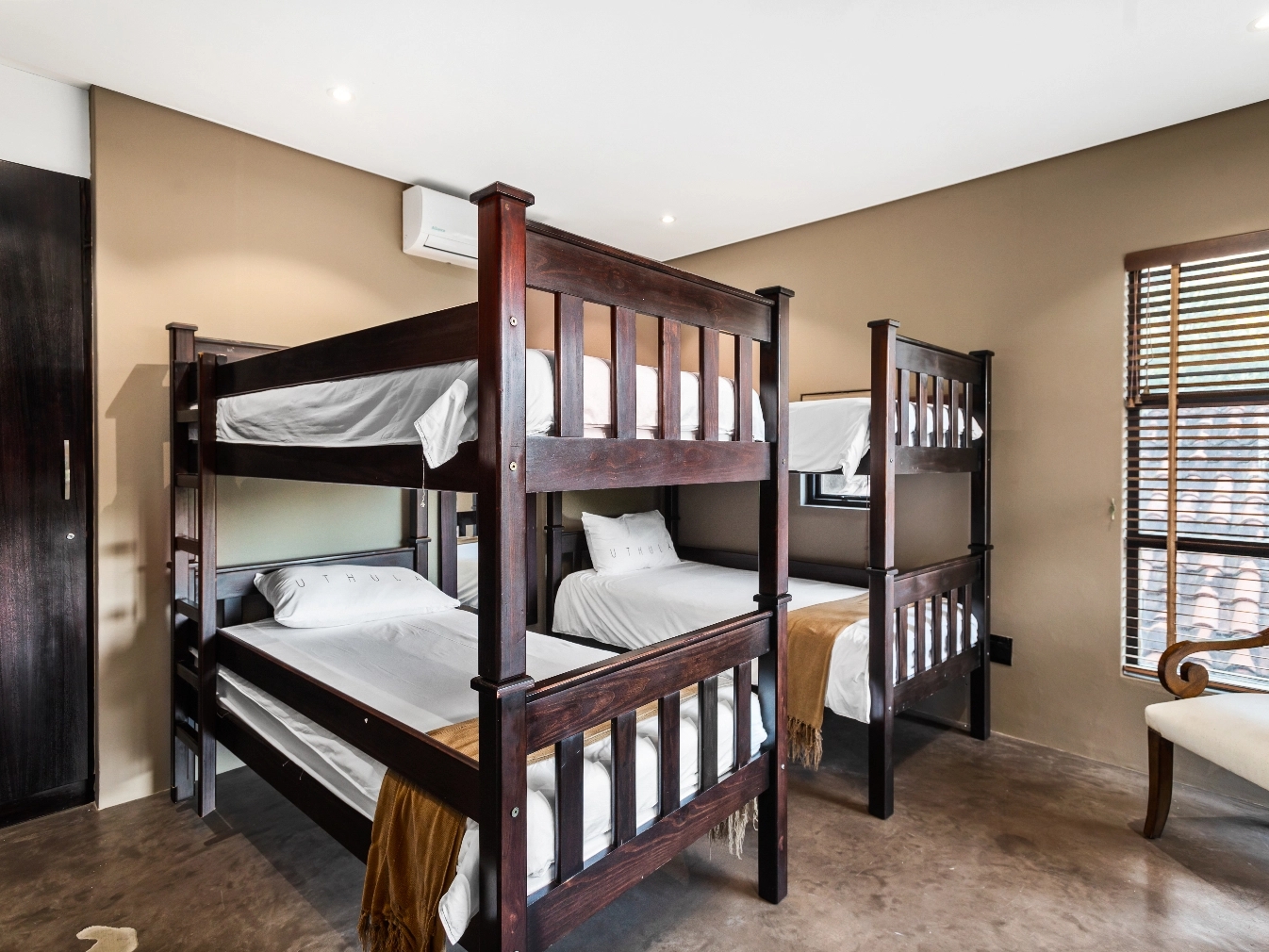 Uthula Haus Schlafzimmer 8